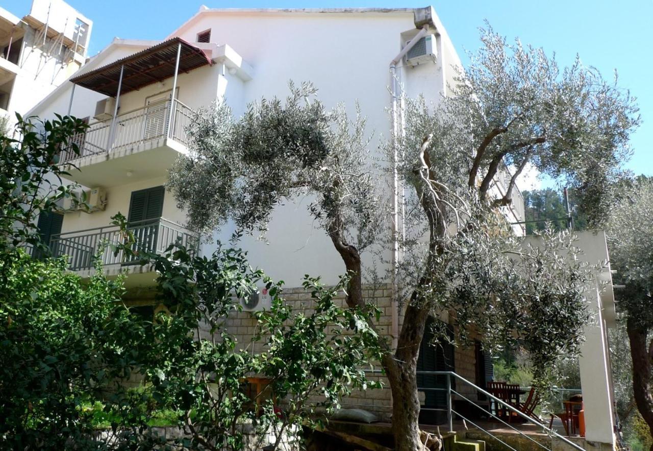 Apartments Maslina Sveti Stefan Exterior foto